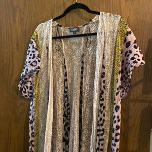 GiGiO long multi print and lace kimono